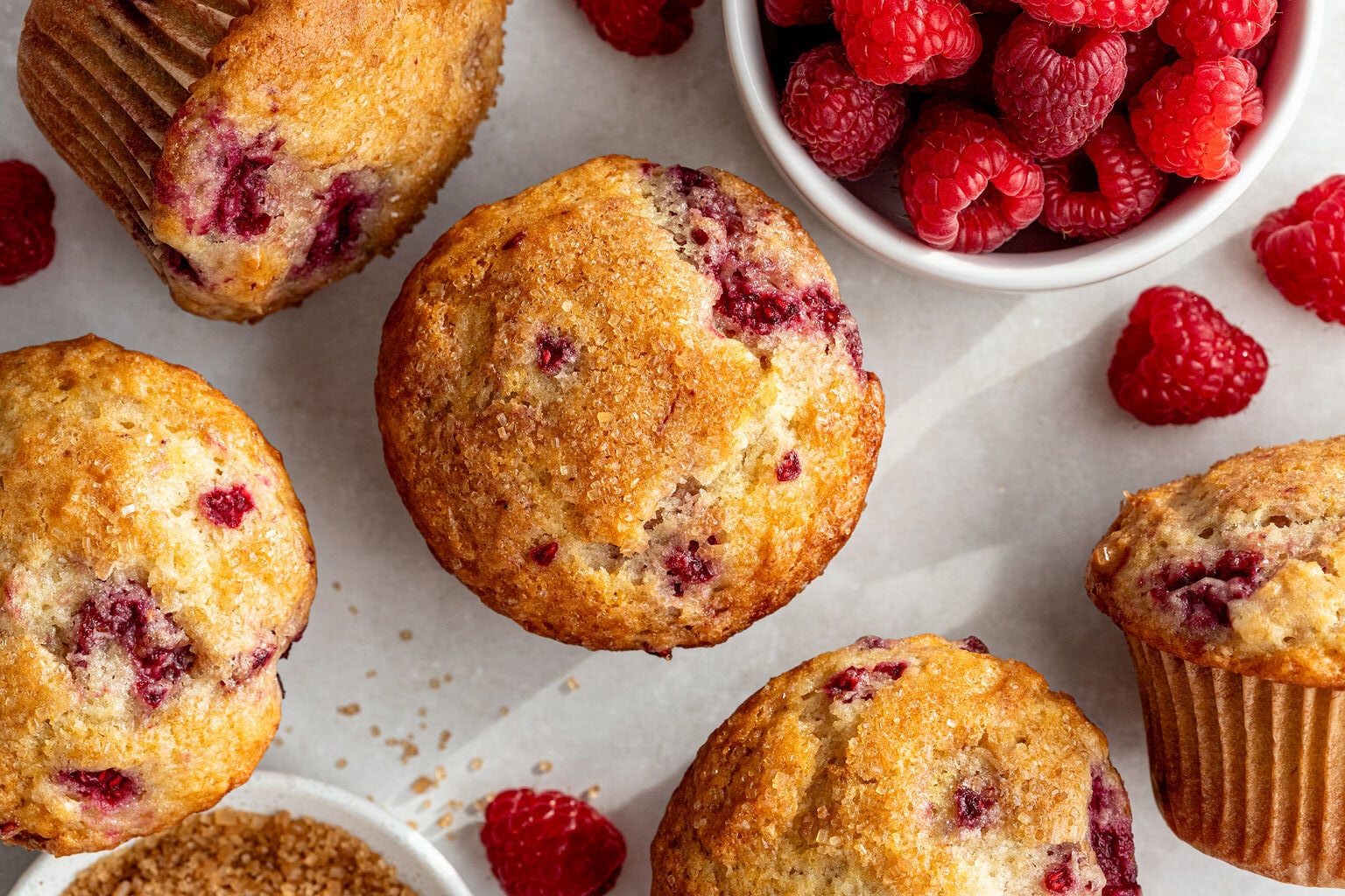 Easy One-Bowl Raspberry Muffins: Bakery Quality, No Mixer Needed